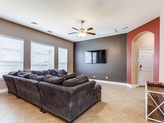 5th image of 8419 Lajitas Bend