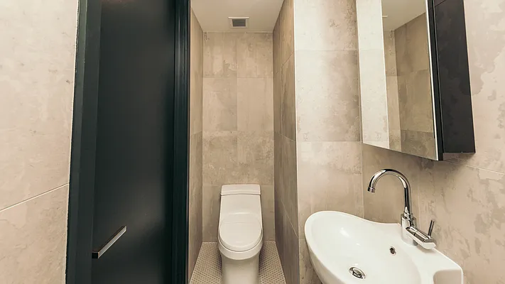 Rented by Nooklyn NYC LLC | media 21