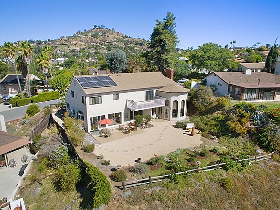 3rd image of 9841 Bonnie Vista Dr