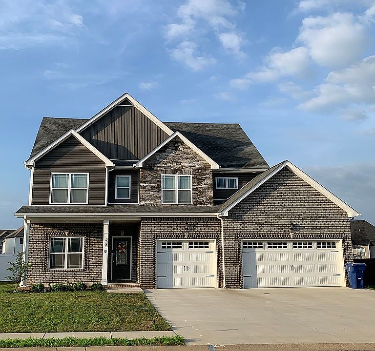 1st image of 279 Bluebriar Trce