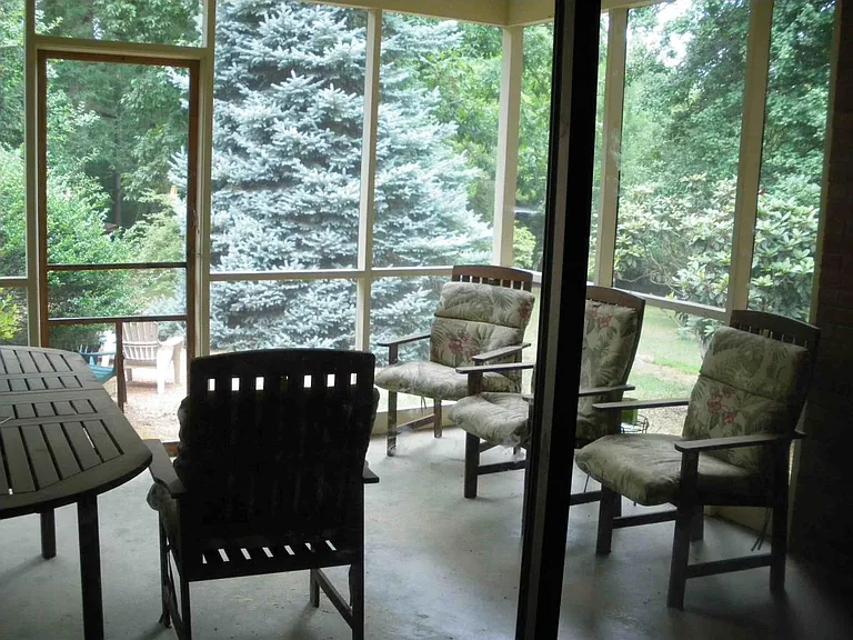 3145 Whitesell Dr — Photo 7