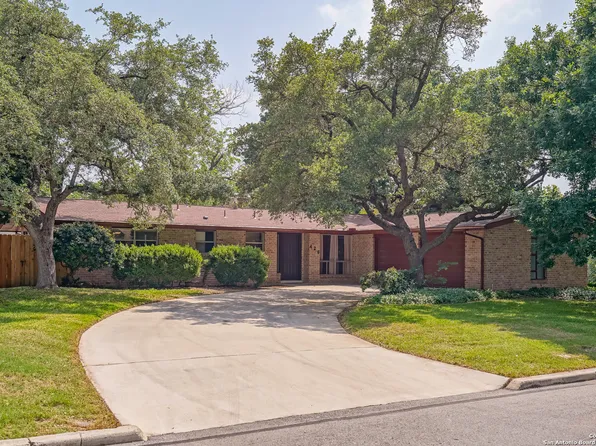 426 Windcrest Dr, Windcrest, TX 78239