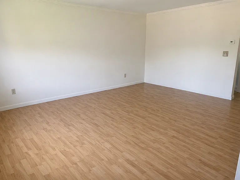 4 Laird Dr #A — Photo 2