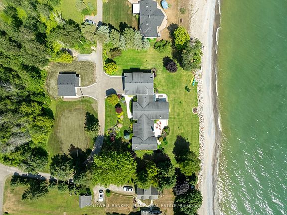 3rd image of 1044 C Port Britain Rd