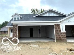 6023 Bluecrest Dr, Indianapolis, IN 46234