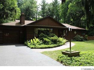 1095 Lake Shore Blvd, Rochester, NY 14617