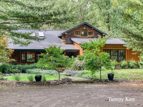 3210 62nd St, Saugatuck, MI 49453