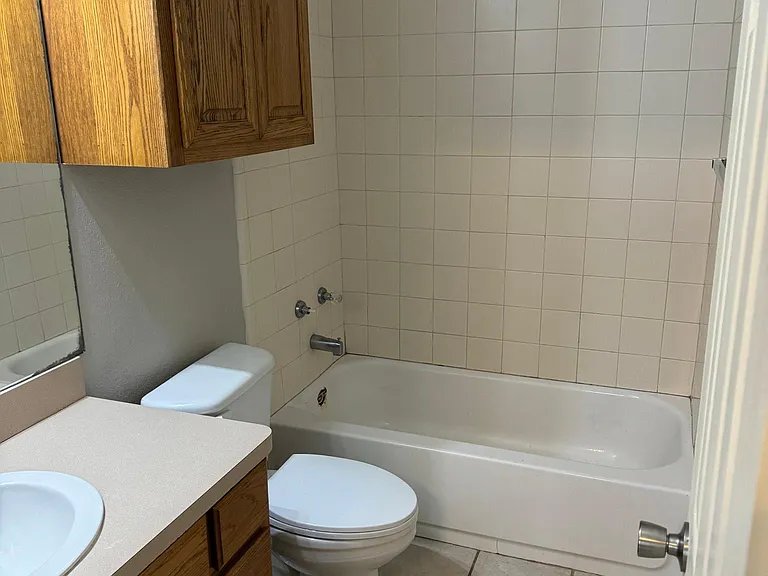 Master Bathroom.