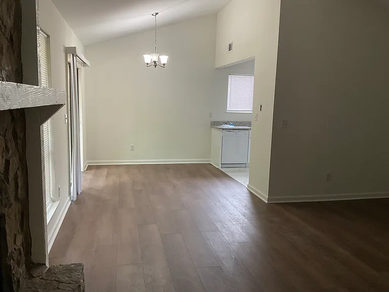 8911 Wesley Pl — Photo 6