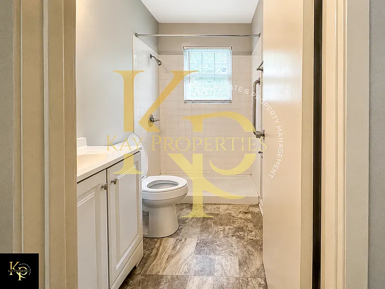 3013 Wedgedale Ave — Photo 12