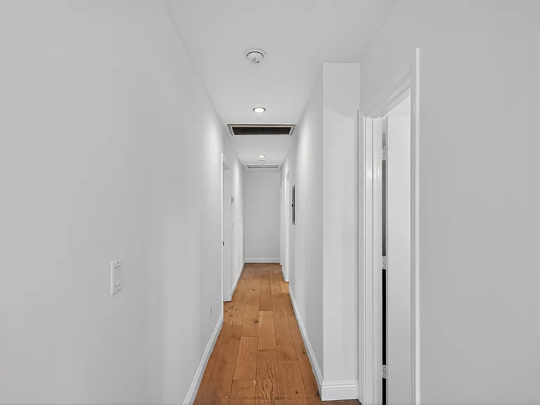 652 Vernon Ave #2 — Photo 19