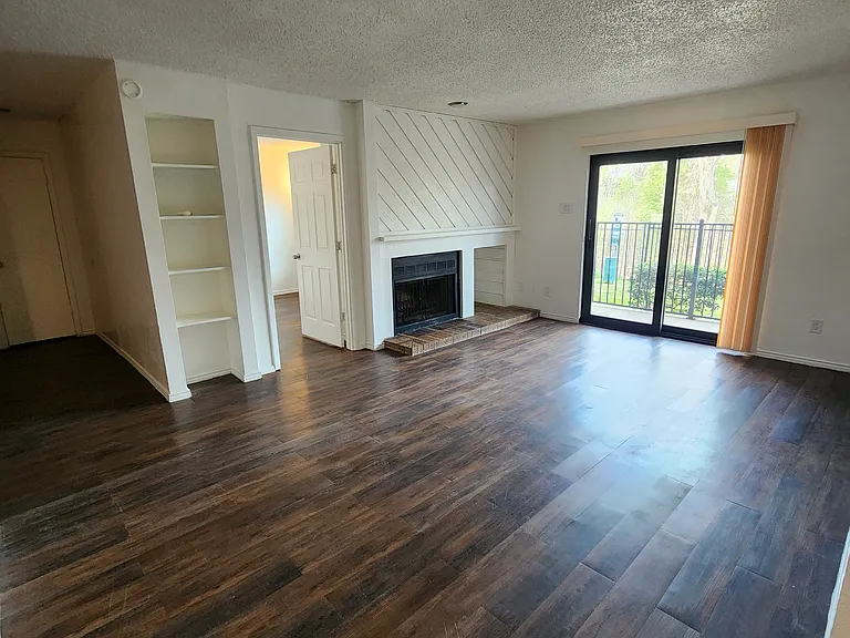 8109 Skillman St #1021 — Photo 1
