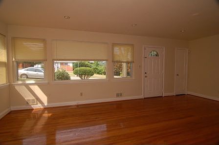 Living Room 2-OPEN FLOOR PLAN
