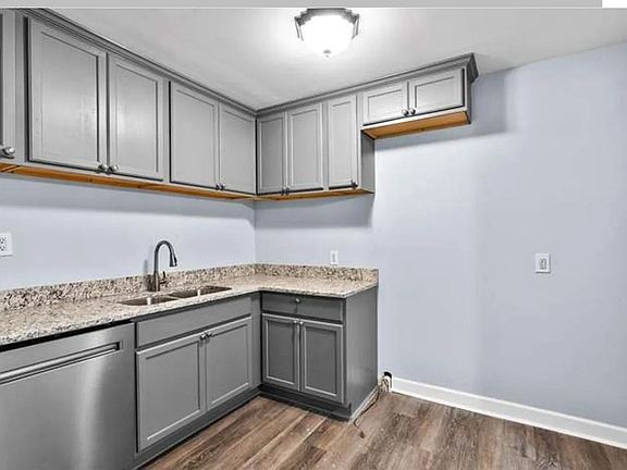 3rd image of 2322 Ewing St SW