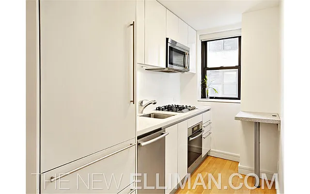 Rented by Douglas Elliman | media 25
