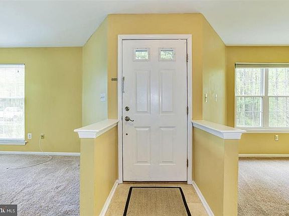 3rd image of 501 Lindsley Ct