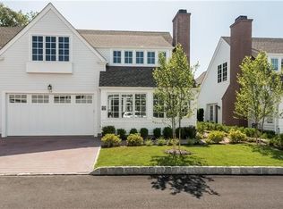 54 Kensett Ln #54, Darien, CT 06820