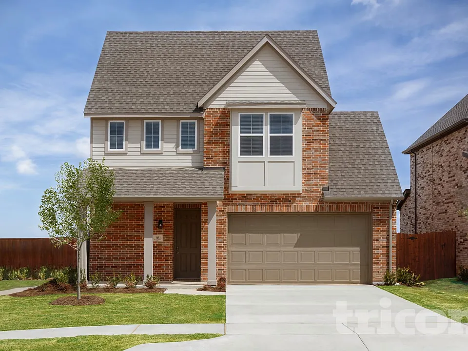 105 Medford Ct W