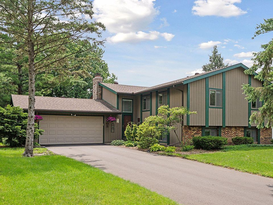 1st image of 3405 Red Oak Cir N