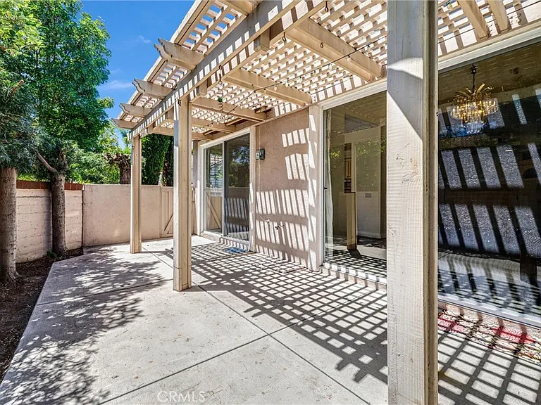 2316 Cascade — Photo 23