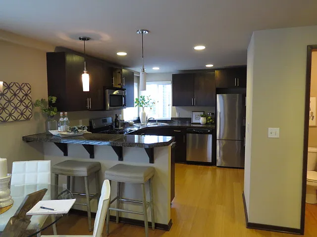 2nd floor - Kitchen with breakfast nook