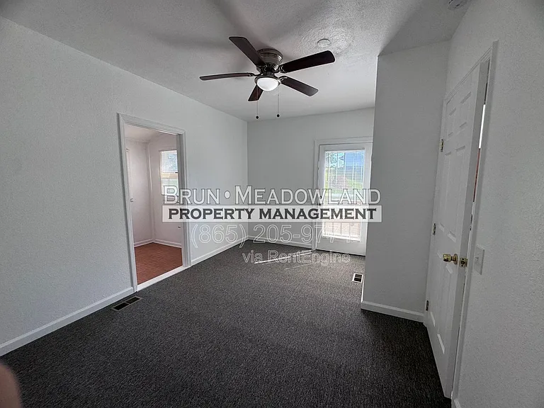 132 Henry Ave — Photo 17