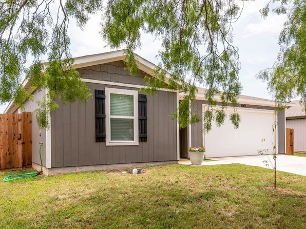 9001 Scarlet Way, Fort Worth, TX 76140