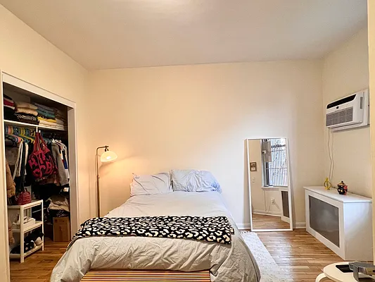 Rented by Compass | media 4