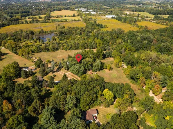 20546 Logan Rd, Manchester, MI 48158