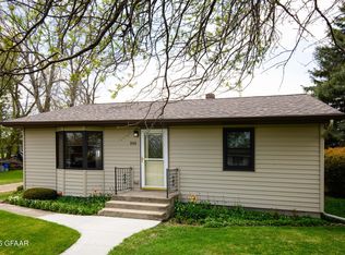 206 4th St S, Petersburg, ND 58272