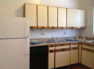 324 W Dickens Ave, Chicago, IL 60614