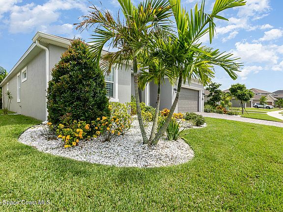 4th image of 3155 Hummingbird Way