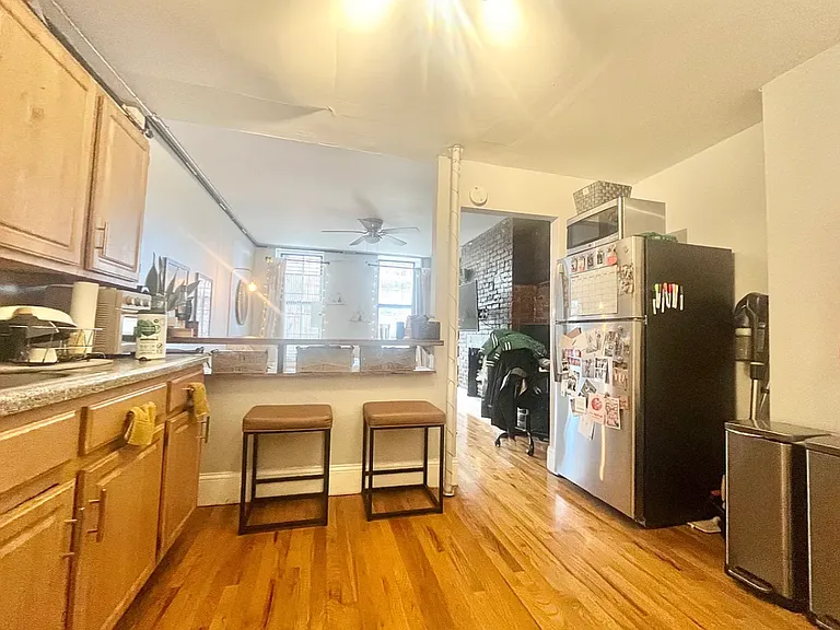 420 E 10th St #2B — Photo 5