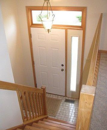 3rd image of 10245 Cambridge Dr