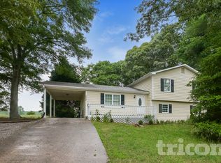 2092 Brooks Rd, Dacula, GA 30019