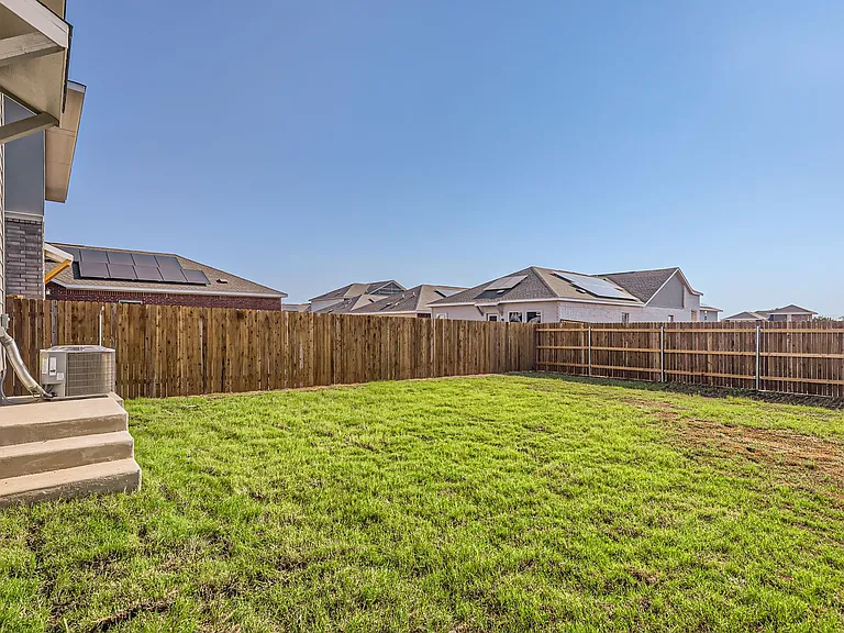 121 Standing Rock Ln — Photo 22