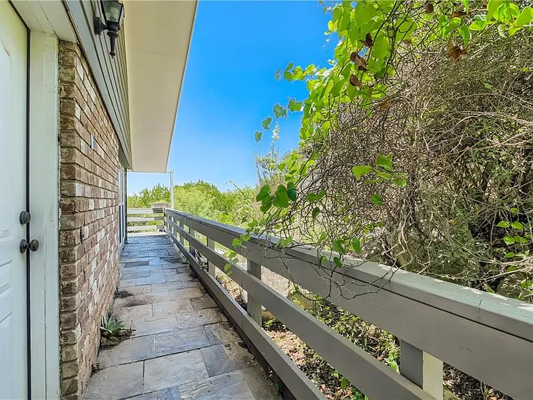 21423 Patton Ave #A — Photo 12