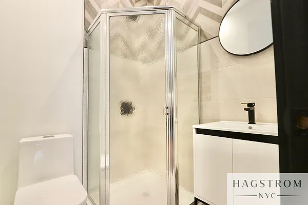 Rented by Hagstrom Management Inc | media 16