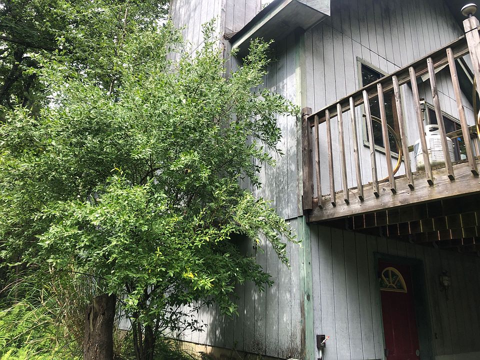 2nd image of 322 Shane Dr