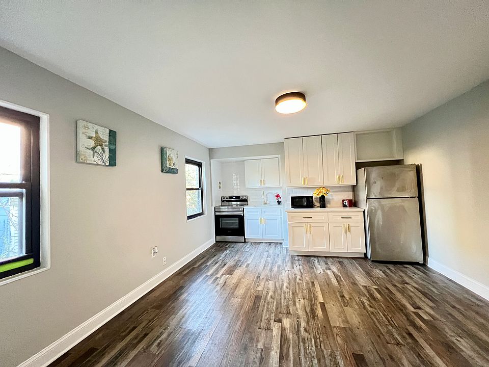 1st image of 7404 Columbia Ave APT 5