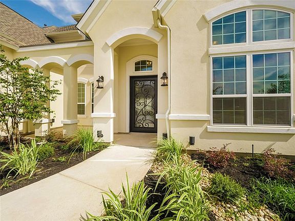 3rd image of 1340 Brome Dr