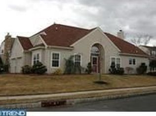 27 Red Fox St, Burlington, NJ 08016