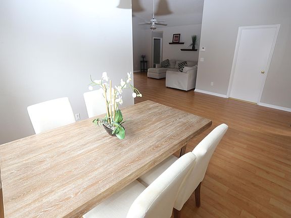 5th image of 10544 Sun Villa Blvd