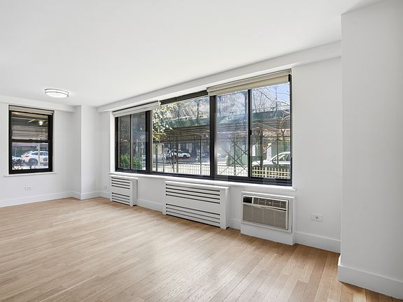 5th image of 784 Columbus Ave APT 1E