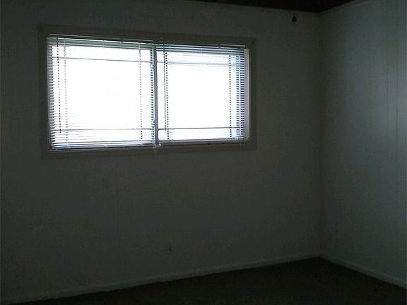 5th image of 411 Northside Dr APT C7
