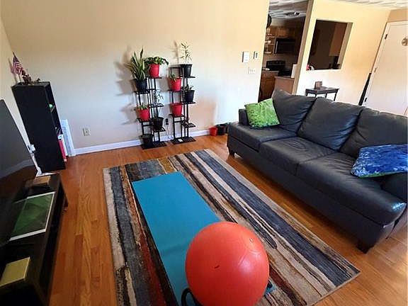 2nd image of 117 John St APT 45