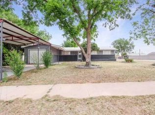 1202 7th St, Eunice, NM 88231