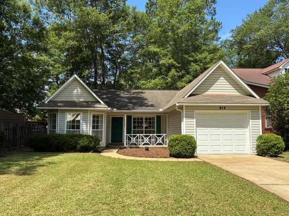 318 Darlington Cir, Dothan, AL 36301