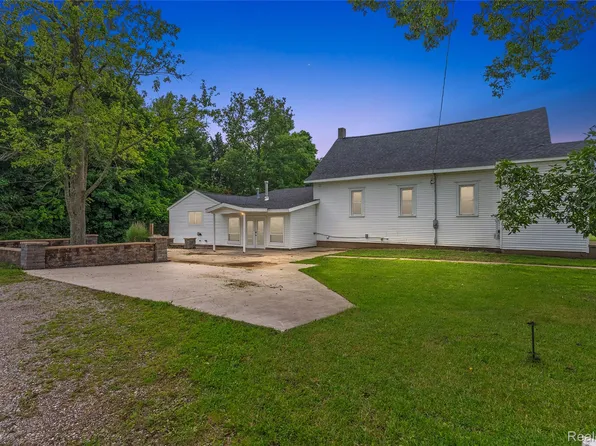 2751 Hawley Rd, Leslie, MI 49251