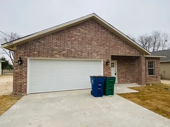 4404 Harris St, Greenville, TX 75401